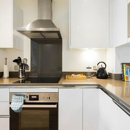 Wild Roses Serviced Apartments - Greenwich London Exterior photo